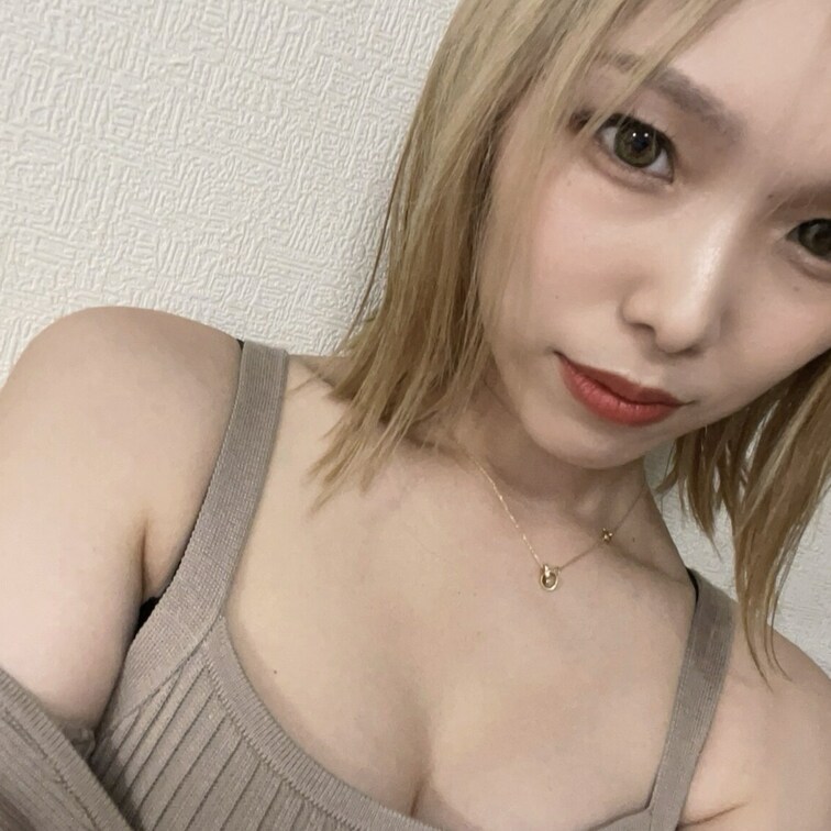 トプ画変更したよー🐣🤍
かわいいかな？？🫶🏻
