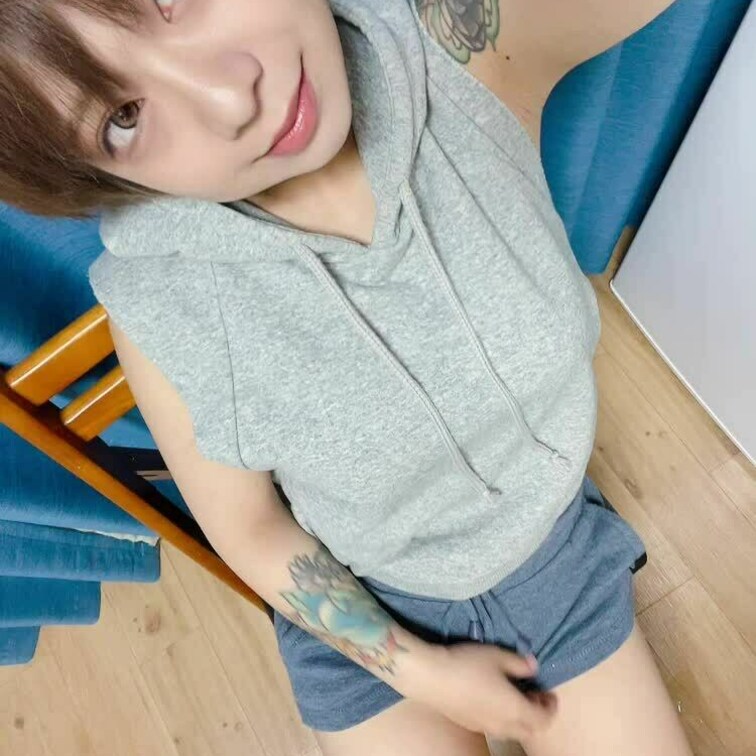 朝からもみもみ