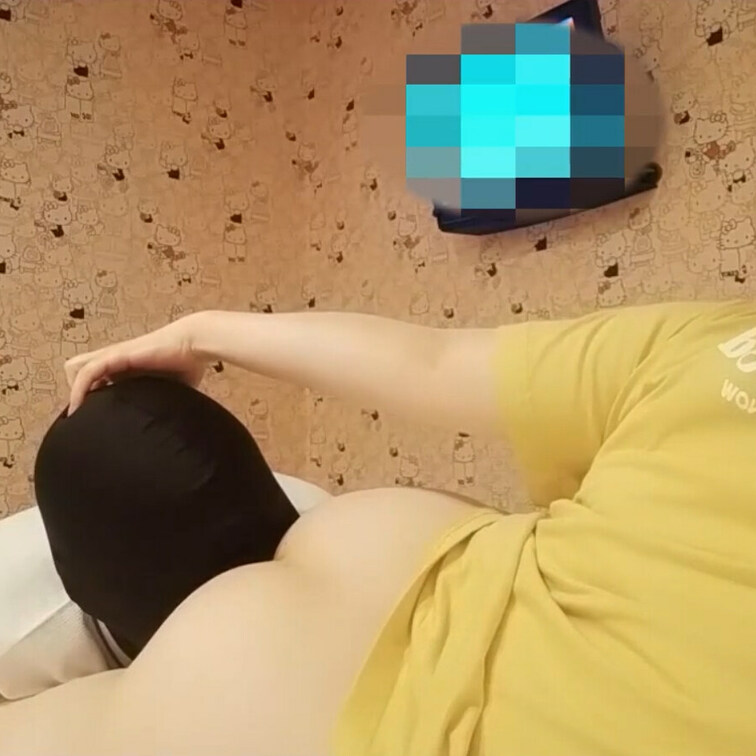 別サイトで載せてた動画①
結構前に撮ったやつ〜
ずっと、舐めさせてるよ

１,本作品に登場する人物は○○○以上で