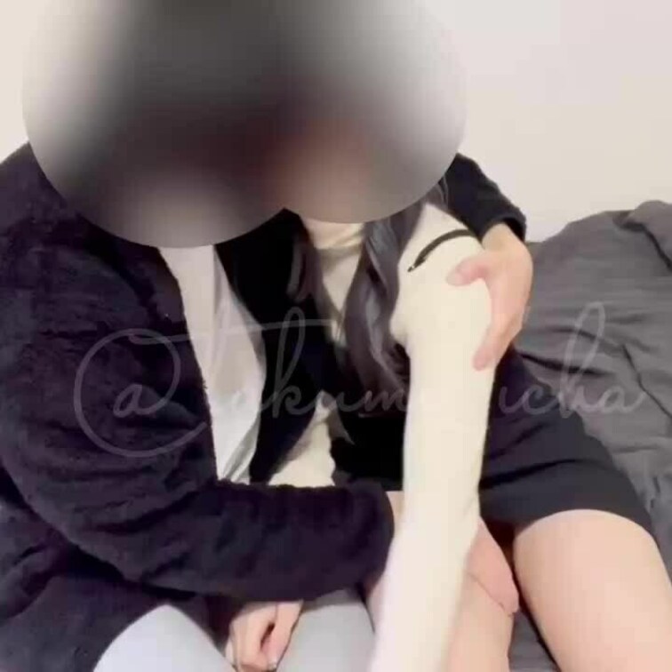 19歳／Dカップ／ダンス部

処◯卒からノー◯ンノー◯ラで家に呼んで触ったらえげつない濡れ方してたので挿れちゃいまし