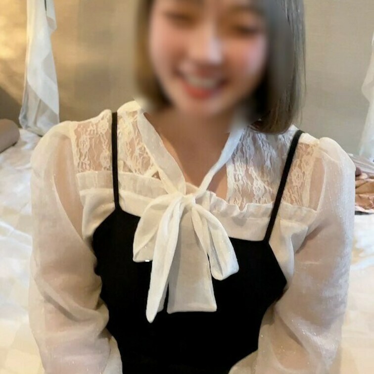 ※顔出し【個撮】天真爛漫で笑顔の可愛いｐ活JD。お小〇いゲットの為にイラマで喉奥○○○〇れ生ハメからの膣奥大量中出し。