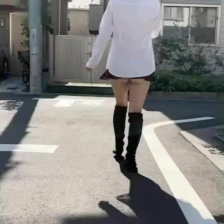 自撮りで散歩-ラスト-

夏夜と遊びたい方は、ぜひコメント下さい。
もしくはX (Twitter）のDMを下さいね
