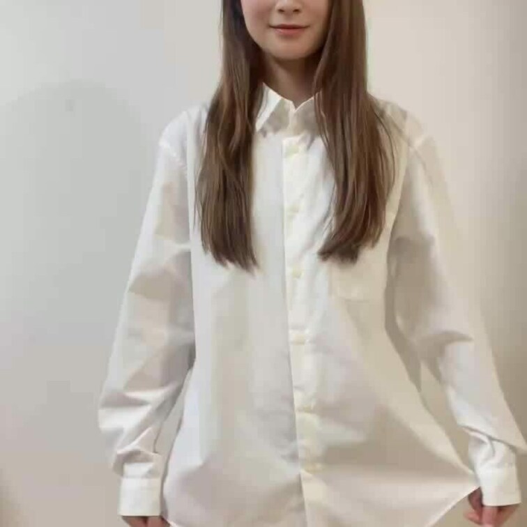 パパのワイシャツ着てみたよ