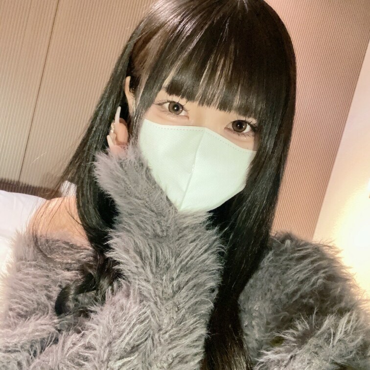 20歳JDの女の子。
超美女でスタイルもいいし顔も可愛い。
コンカフェやメンエスしてる女の子がこっそりM男をイジメて