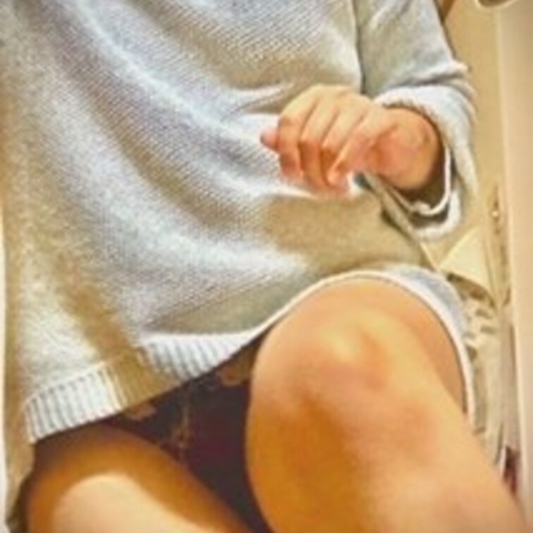 初の投稿。
少しづつ使い方など探りながら更新していきます。
妻の写真をたくさん見てください