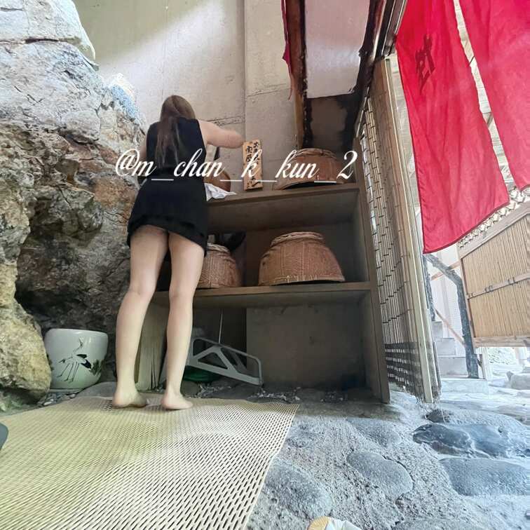 混浴温泉で生着替えをパシャリ📷
