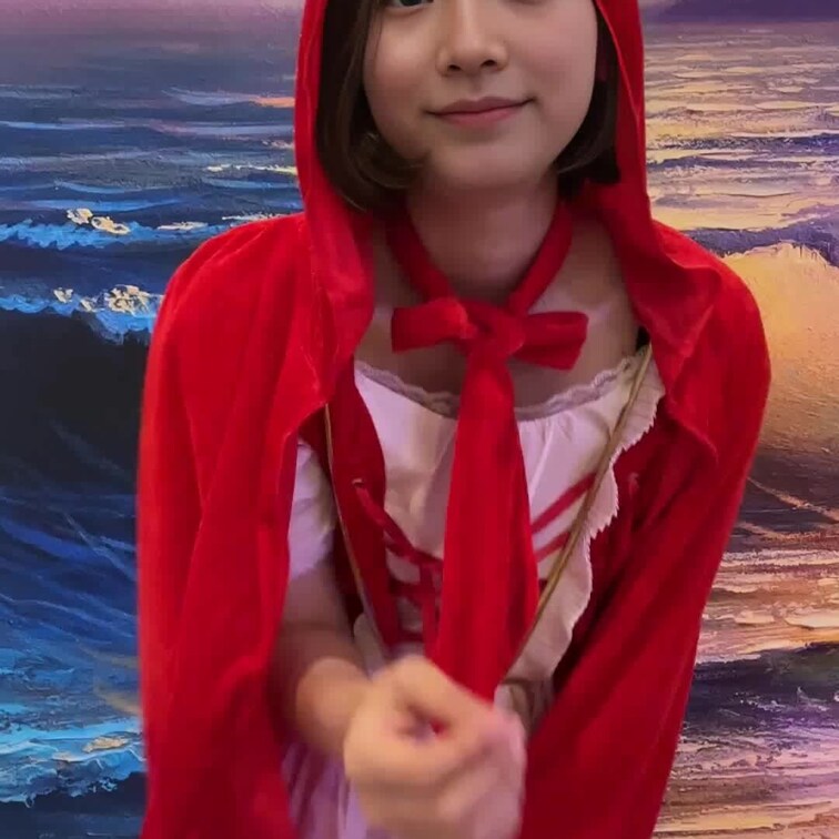 赤ずきんのコスプレ脱ぎ脱ぎ💕