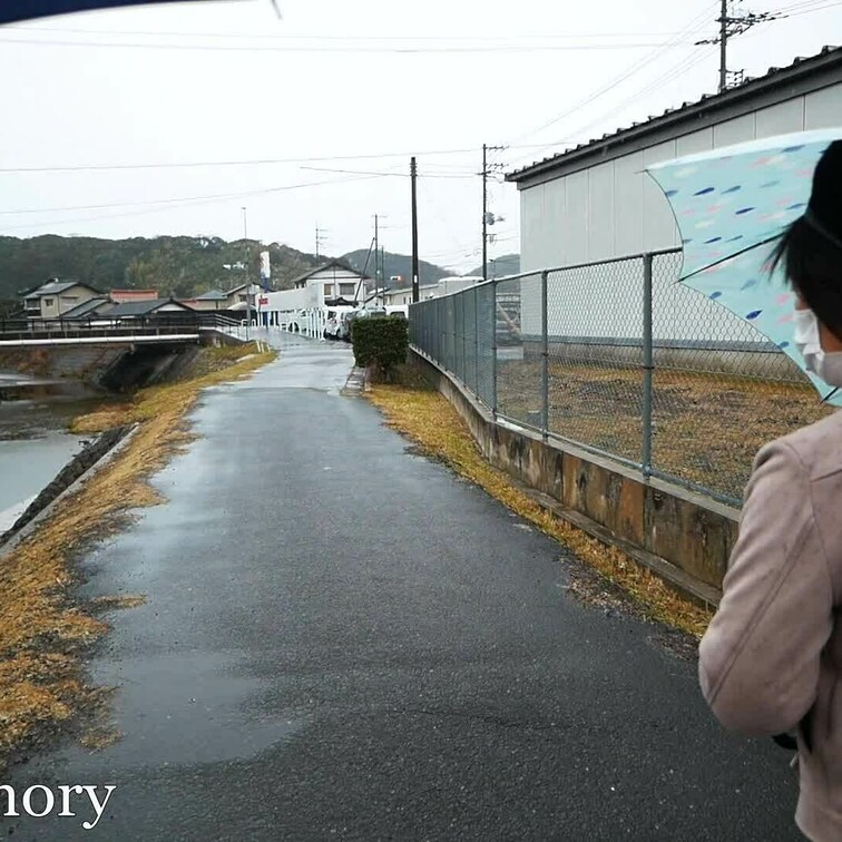 全国でも珍しい砂の博物館です。
大小6基の建物内で、砂に関する様々な展示物を見学できて
世界最大の一年計砂時計「砂暦