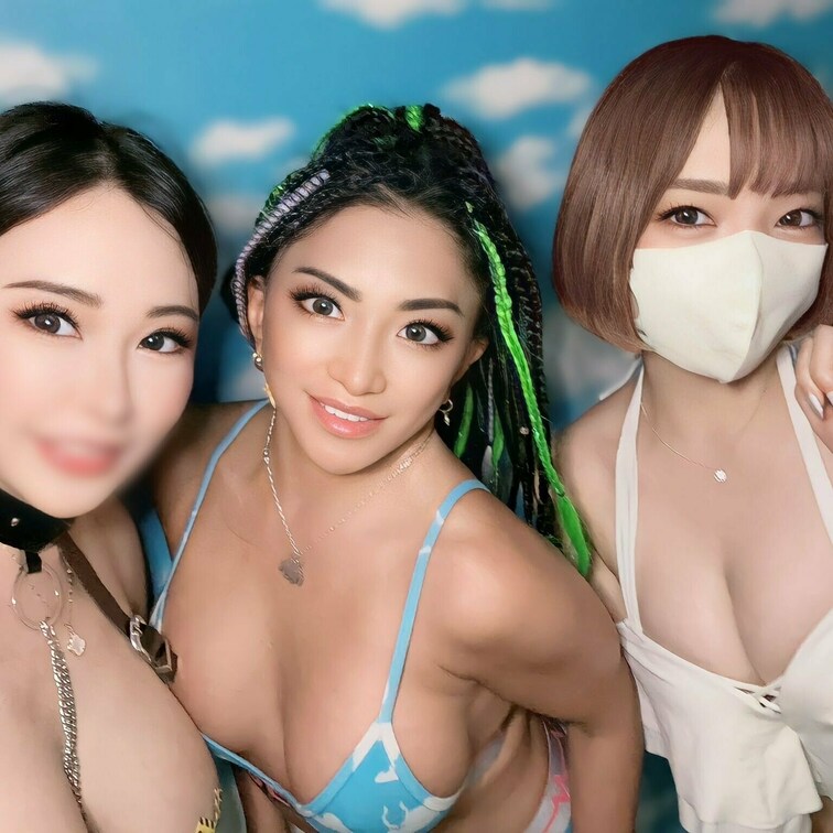 お待たせしました、、
第7回脱衣麻雀はマジックミラーカー編第2弾です❣️❣️

▼次回のお知らせやちょっとえっちな