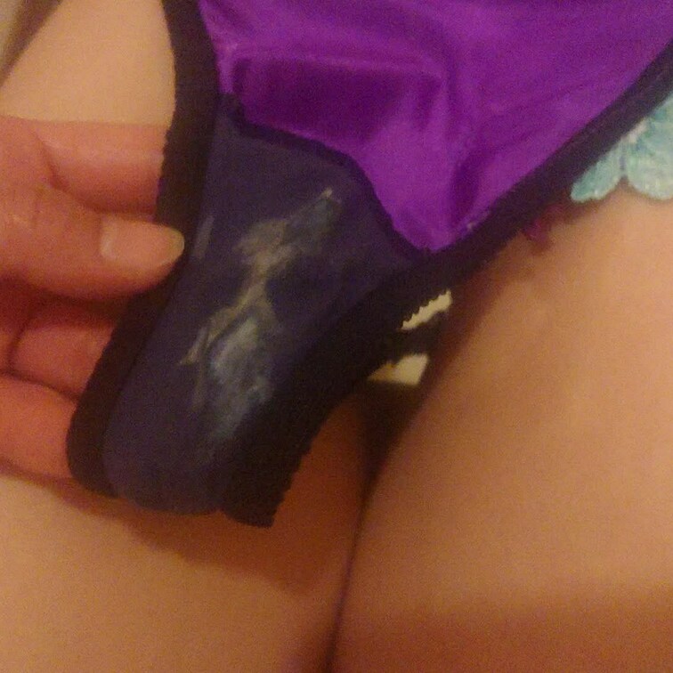 仕事あとのムレムレのクロッチ部分です。
汚しちゃって恥ずかしい(>_<。)
