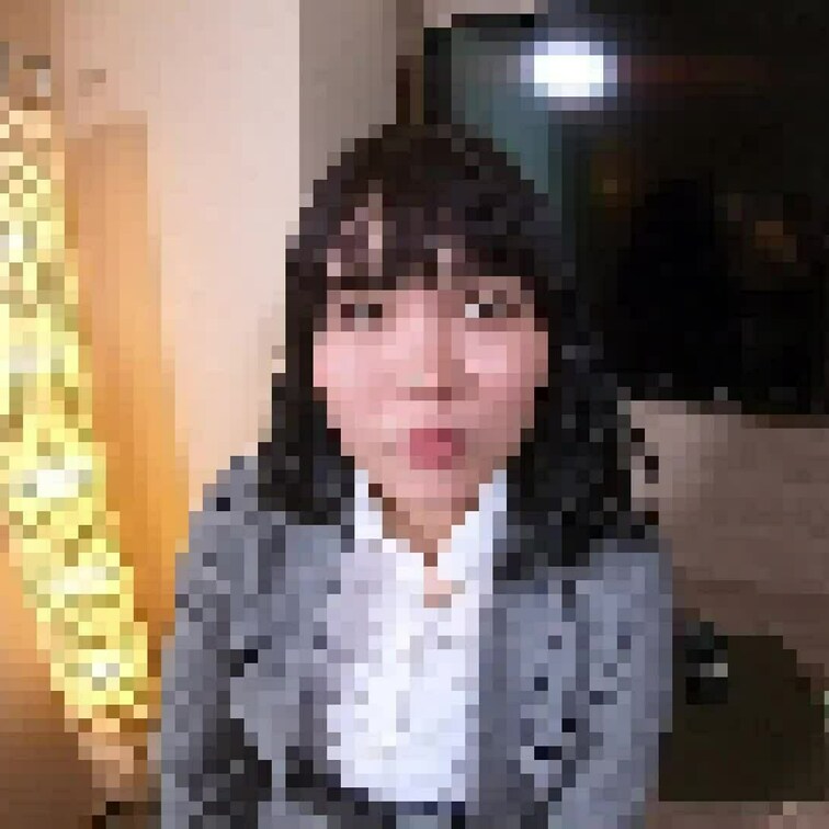 #016_関根ちゃん
「おま〇こ＆おしっこ見せたガール(#^.^#)」（動画）

キリッとした目元がクールな印象の