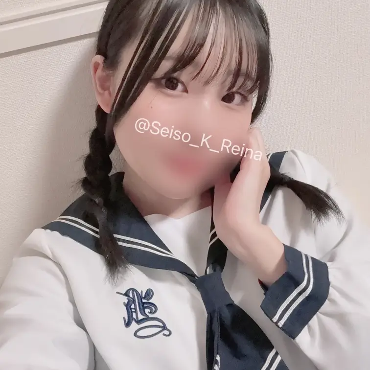 制服♡♡
誘惑してもいいですか?☺️💗