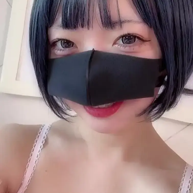 よみのフェラの秘密だよ♡

みんな真似できるかな…？