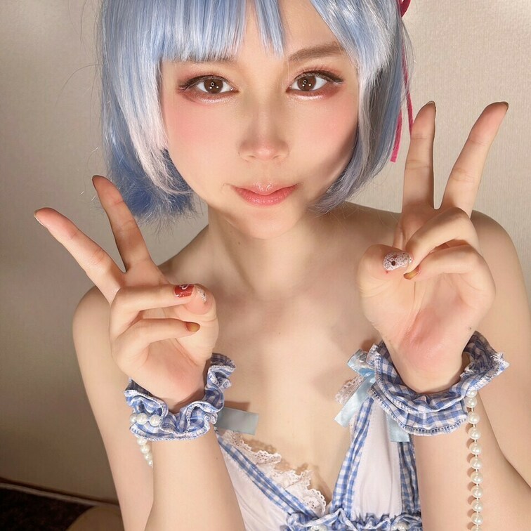 今日のパシャリ📷✨
いつも見られているのを想像しながら楽しく撮影してます…///
なのでコメントやスタンプ、とっても