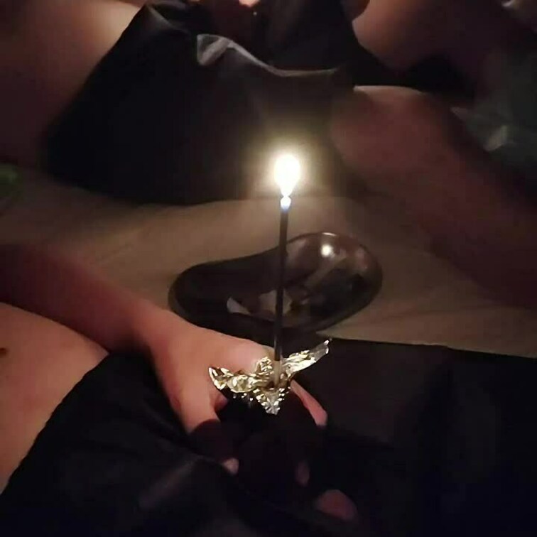 亀ちゃん先生主催の尿道講座にて。
クリスマス点灯式とチンコリカルパレード。
ローズ女王様の指導によりパレードの練習を