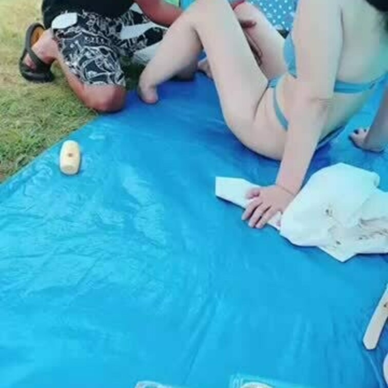 日焼けは絶対にしたくないので手の届かない場所にもしっかり日焼け止めを塗っていただきました😊