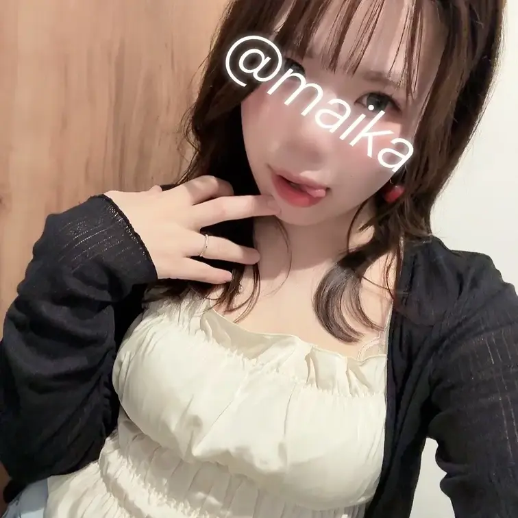 おはようございます🕊️🫧
えっちくない普段のまいかも見て欲しいです😚💓✨