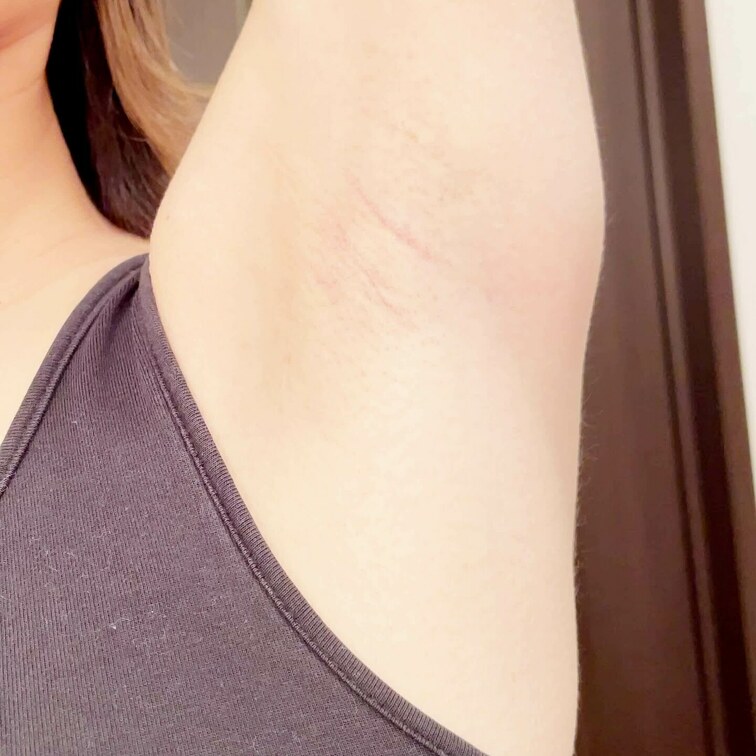 美女のワキを近くで見たい？後半では限界まで接近しちゃった