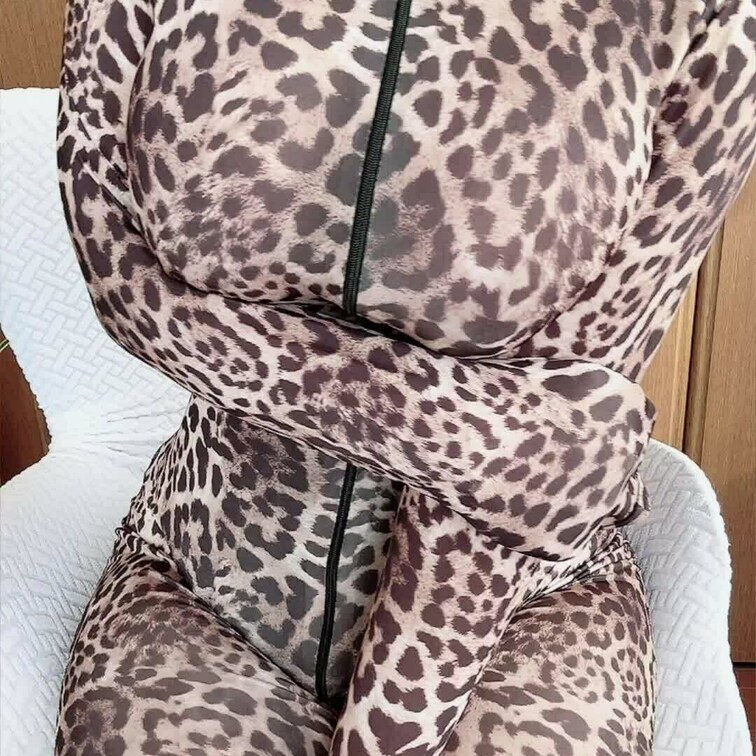 全身豹柄タイツ🐆✨

ブラなしバージョン✨

豹ってにゃーだっけ？

なんか違う気がしてきた🤣笑