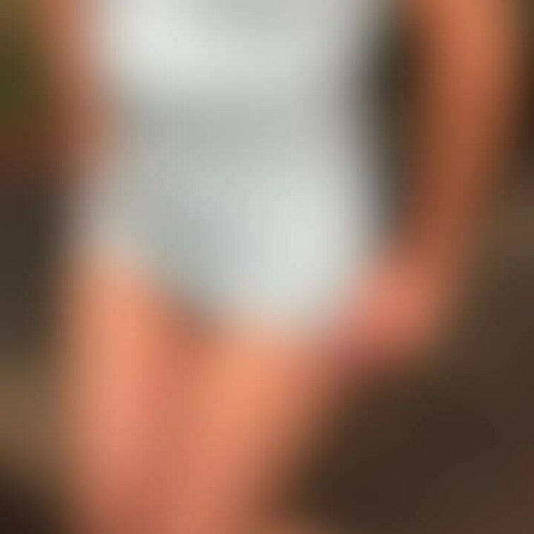 ノーブラで歩いてみました
あっ、下もはいてませんでした