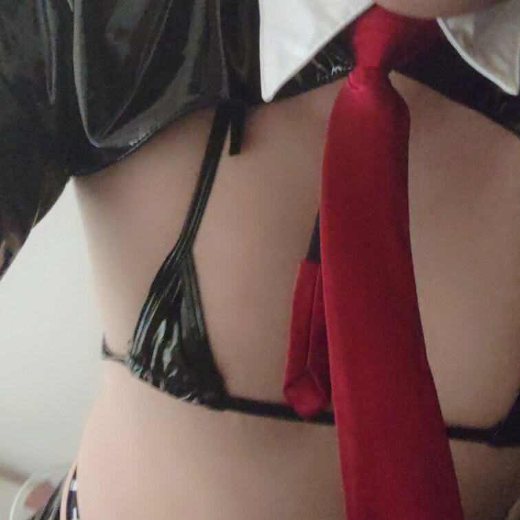 逆バニー男子です