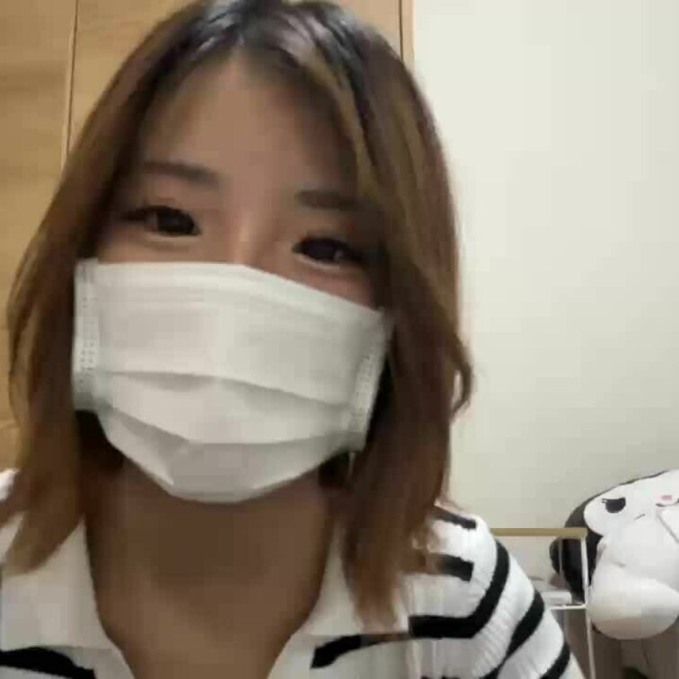 【きき 19 歳】

ききさんのライブ配信動画です
生配信 だと、1 回の有料配信を視聴すると、おおよそ平均 5,