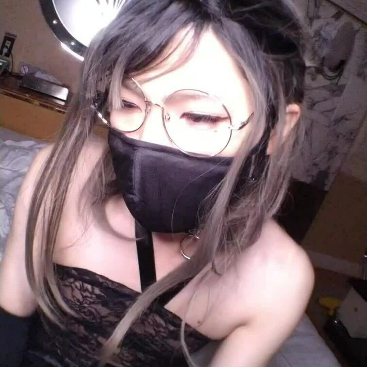 次回予告です😆
全然ハマってない相手とホテルインして、流れ的に、しょうがなく目の前でオナニーを披露する事になりました