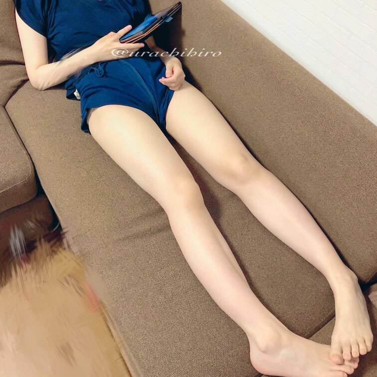 脚。ただの脚、
え？