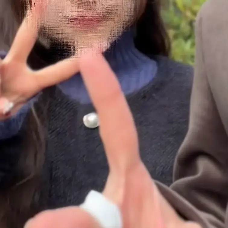 【清楚なだけで彼女学部で1番な遊び人】

学部で1番見た目が清楚と言っても過言じゃない彼女、

だが、彼女は1番