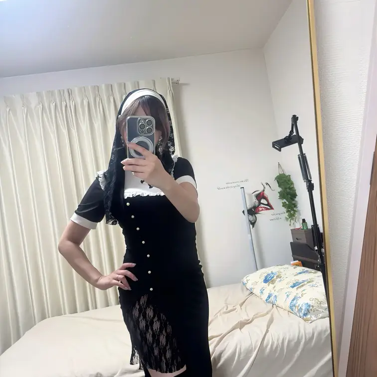 フォロワーさんから
大きい鏡頂いたんだけど
鏡使った自撮り結構難しい笑
そしてハロウィンの日予定あるので
コスプ