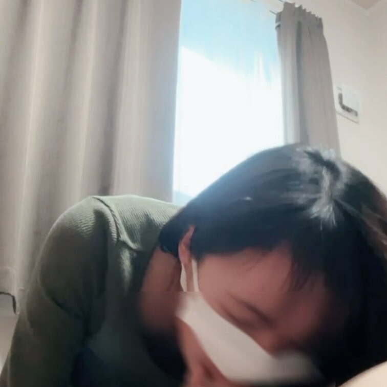 プライベート感のあるすっぴんフェラチオ😶💓
最後は口内射精の3連射💓

咥え方のあるおちんちんで美味しかったです🤤