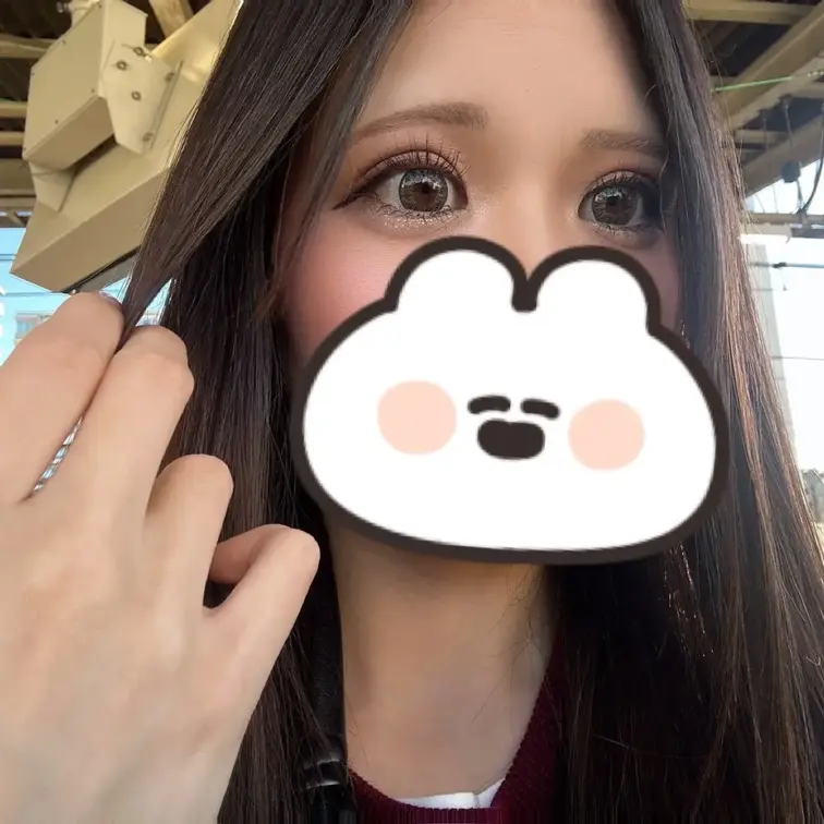 西野さんのプラベ写真☆綺麗な目です☆
