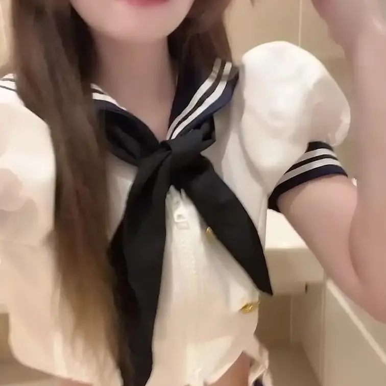 恥ずかしい…///❤️おしっこしーしー❤️