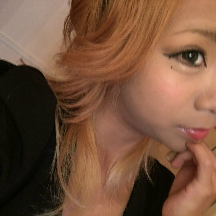 覗いていきませんか?歩く「おまんこちゃん」裏垢女子の
乱れた様子を…普段見したくない1面見しちゃうよ
あそんでいきま