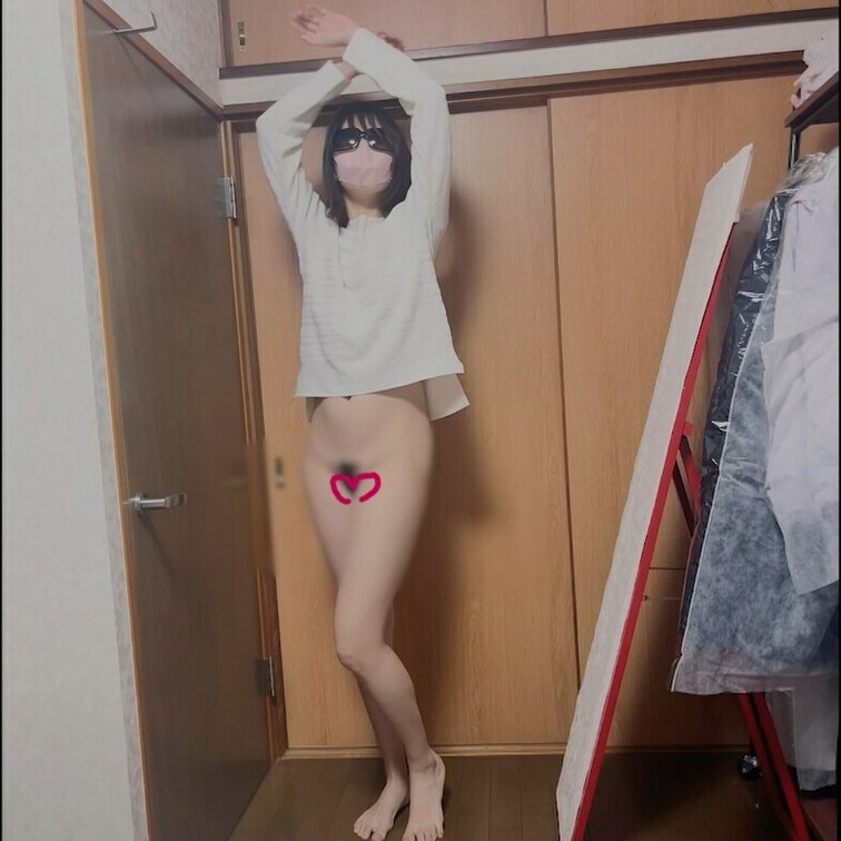 下半身だけ裸のファッション撮影しました
好きな下半身だけ裸があったら撮影するのでコメントで教えてね