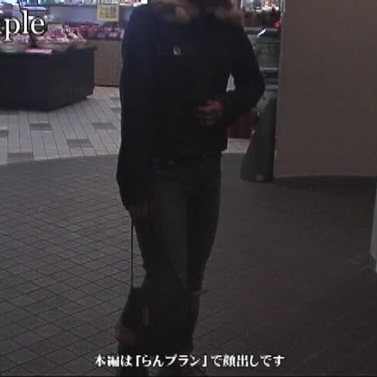 蘭ちゃんのメモリーの初めての野外での動画撮影です。撮影者も本人も緊張してました。【単品販売あります】