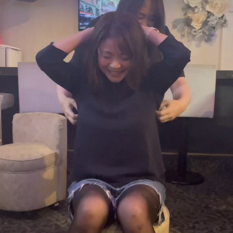 皆様いつもご購入ありがとうございます☺️
今回のくすぐり動画はこちらです👍

是非見てあげてくださいね(  ˆОˆ