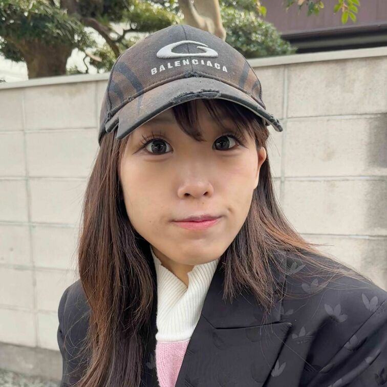 #243【NAGISA 24歳】
今回ストリートスナップに協力してくれたのは、adidasのジャケットを使ったモードコ