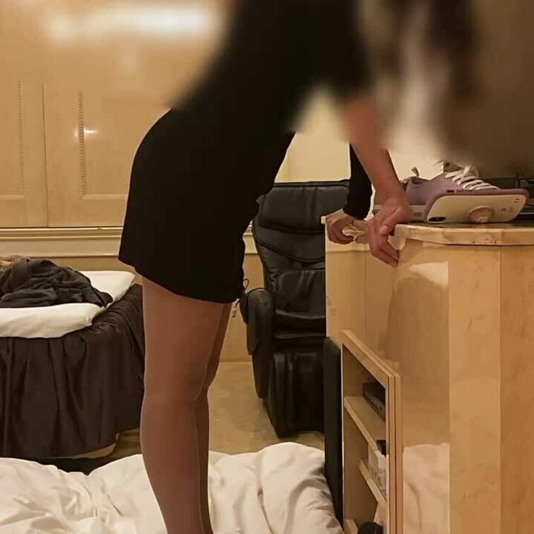 当初販売予定なしの降りてあげない残酷顔踏み♡