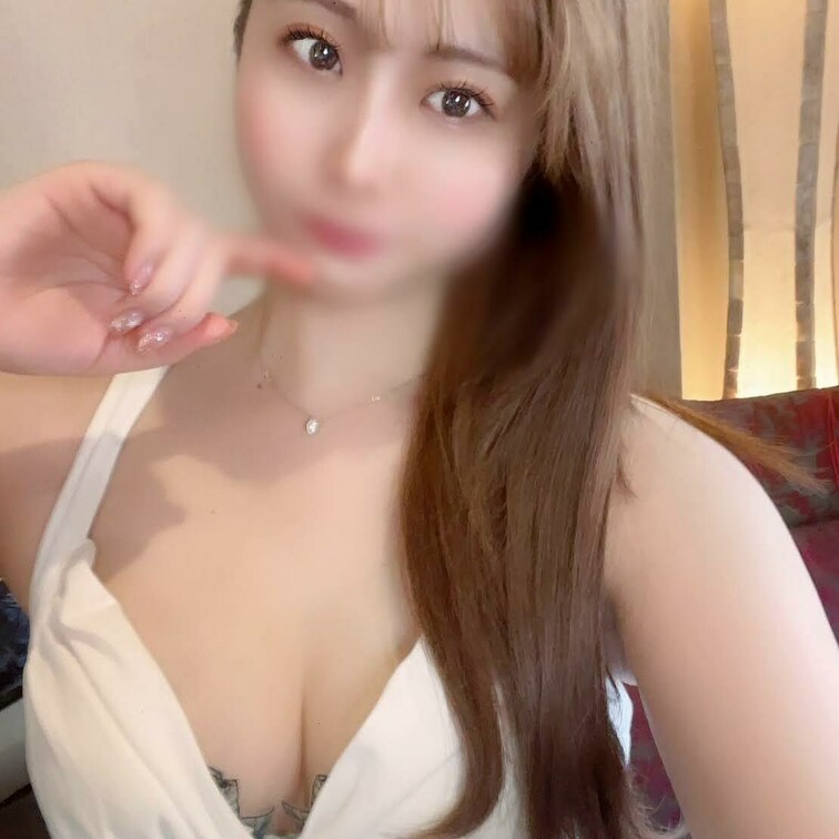 今回の主演は、東北出身、都内有名女子〇に通う３年生、２１歳の色白清楚系女子、みくちゃん。

○○○大手撮影者の数人か