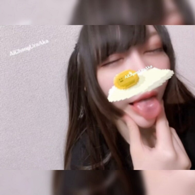 久々の顔面です
なにやら怪しい動きをして企んでおりますね。。
あいは普通の企業に勤めるOLなので、
今日のニュース