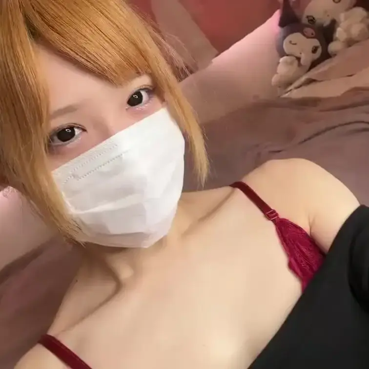 【みれい 20 歳】

みれいさんのライブ配信動画です
生ライブ配信だと、1 回の有料配信を視聴すると、おおよそ平