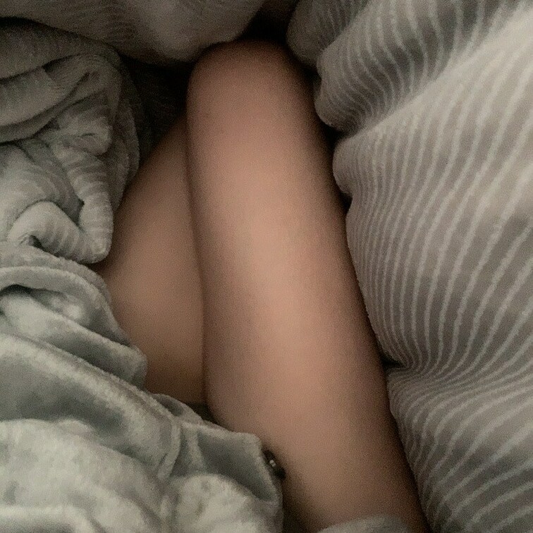 ただの起きたて脚🩶