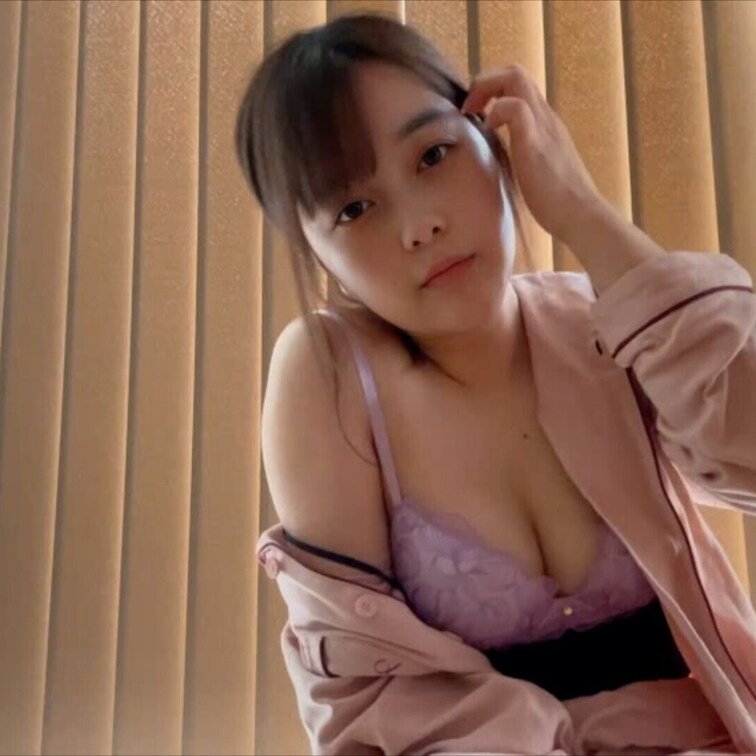 【ファン限定フル動画】🎁

【女子大生のルーティン】

朝起きてパジャマでオナニーしたら甘い液でてきちゃいました