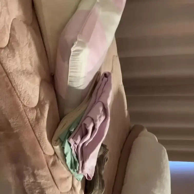 なおの急なむちゃぶり💖💖
むちゃぶりの即パコから始まっております🥰💖
でも内心、私は嬉しいけど、それを態度に出してお