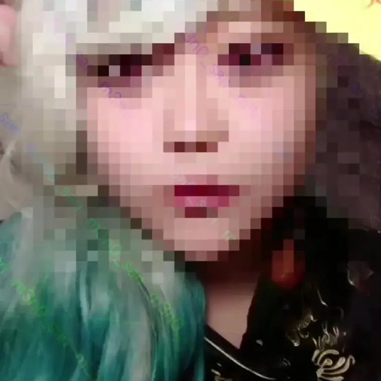 【2025/10】有料版
第2弾はハロウィンにちなんでキョンシー🧟‍♀️

封印の御札を身体にぺたぺた貼られて
