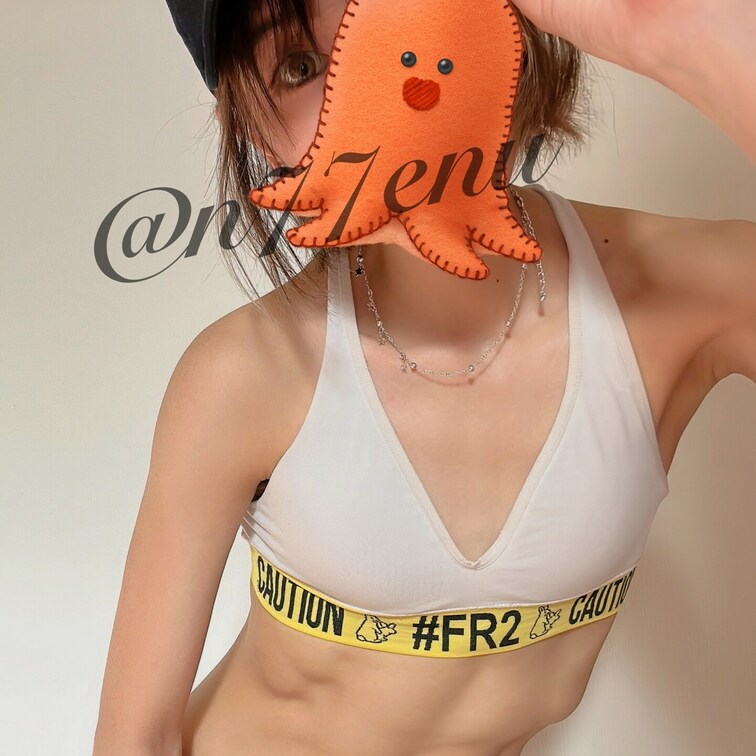 今日は昨日の山登りで足パンパンだから、
筋トレお休み🥹

昨日撮ったオフショット、プランごとに投稿したから覗いてみ