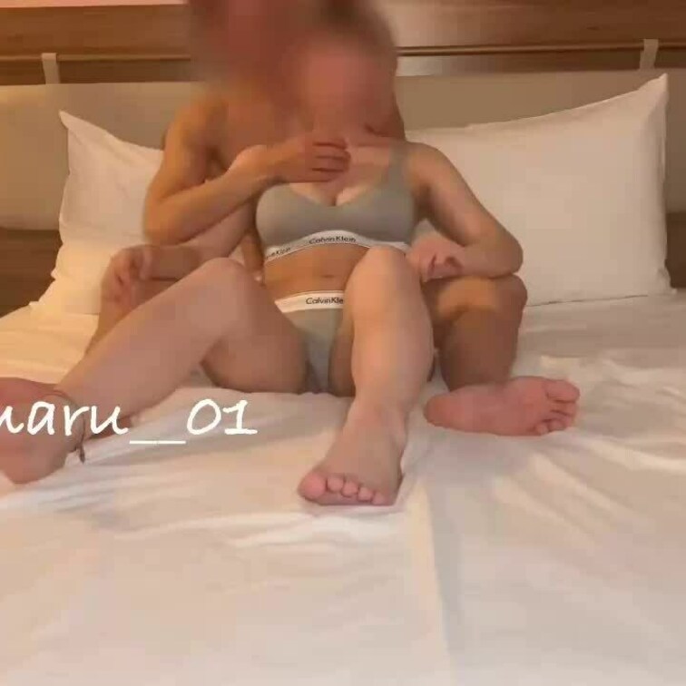 トレーニング好きの女子大生と…♡

ckから飛び出したのはG乳でした。

びっくりするくらい柔らかかったので、に
