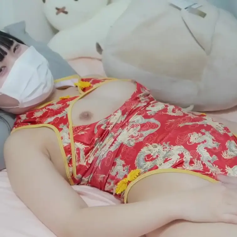 【中出し】久しぶりのハメ撮り！おまんこの中にたくさんザーメン出されちゃいました！

久しぶりのハメ撮りだ〜！何ヶ月ぶ
