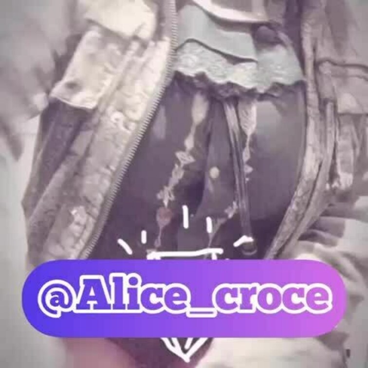 〖過去動画/購入後プレゼント有〗
新宿某所の御手洗にて…♡
露出からのおっぱいいじいじ…(◍˙꒳​˙◍)

今回